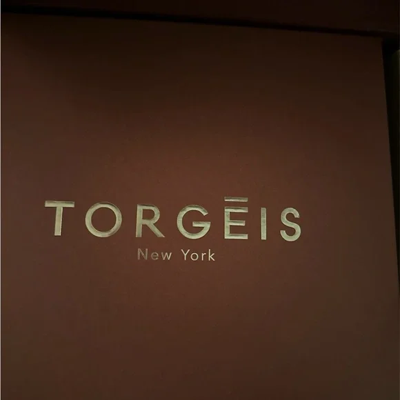 Womens knee high boots. Size 9 - Picture 7 of 7